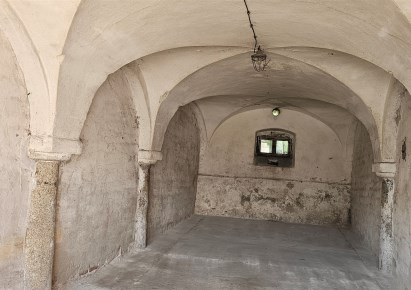 lokal na sprzedaż - Strzegom