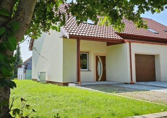 dom na sprzedaż - Strzegom